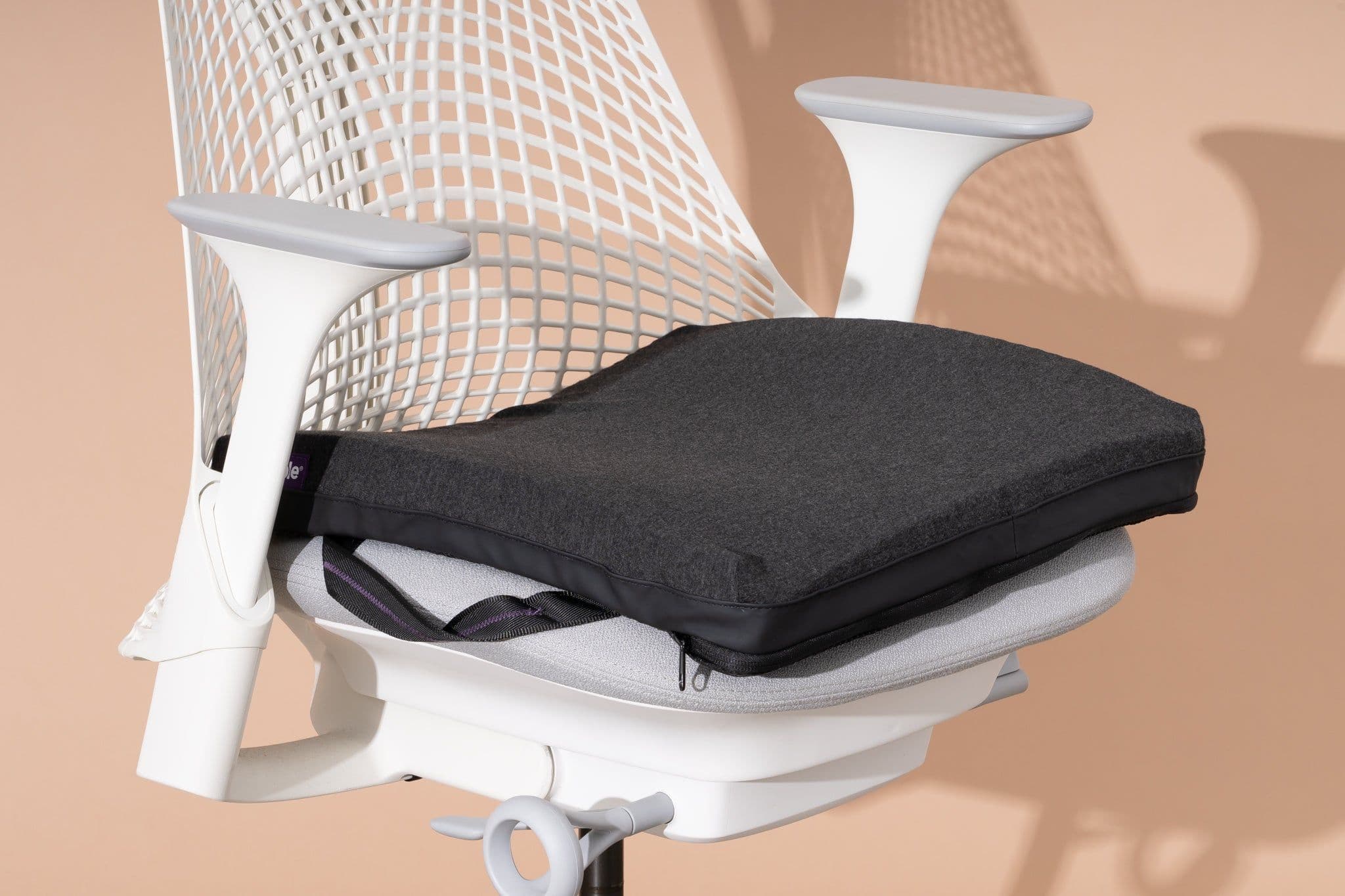 Best Office Chair for Buttock Pain: 6 Picks That Actually Reduce Sit-Bone Pressure (2026)