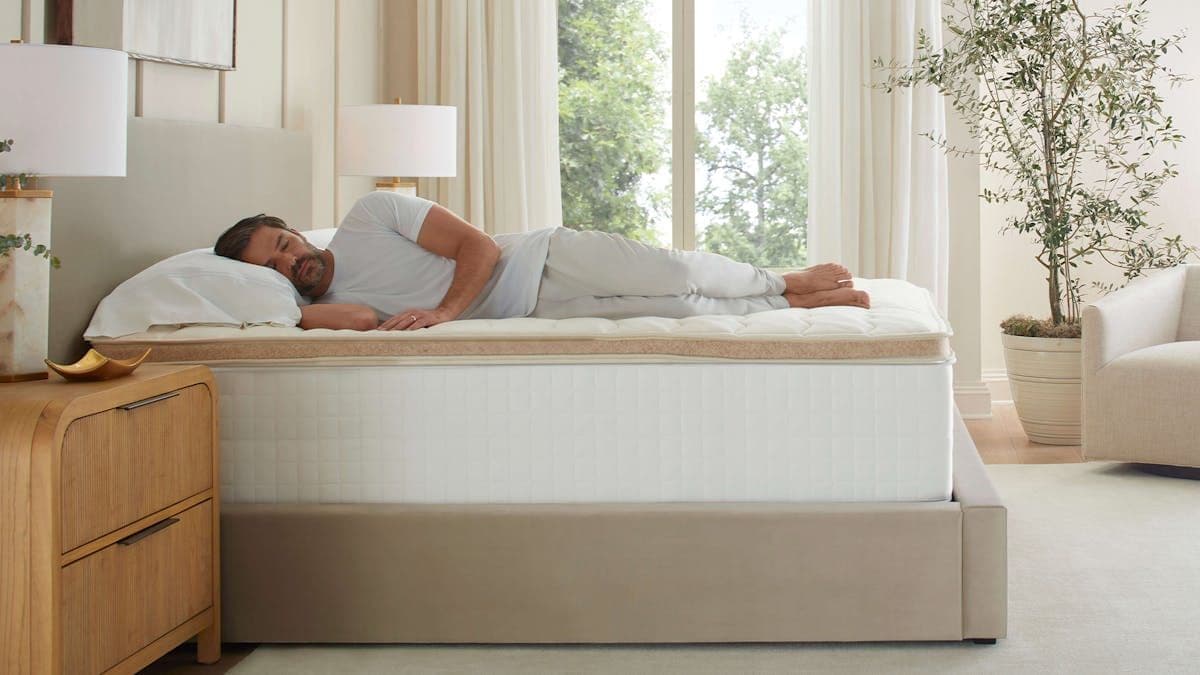 Saatva Organic Quilted Mattress Topper